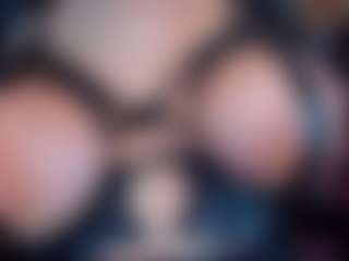 Live cam show with Slave-Aradia - Gray Eyes on Nude Chat * 1 On 1 Webcam Sex * Live Cam Show
