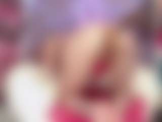 Live cam show with Sweeeets85 - Gagging on SinfulBabes