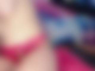 Live cam show with Sweeeets85 - Ass To Mouth on AdultVida.com