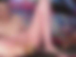 Live cam show with Sweeeets85 - Fingering on SquirtSoMuch