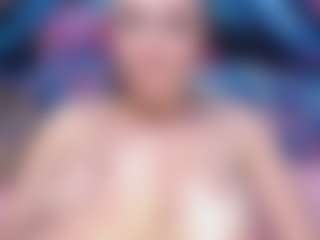 Sweeeets85's Live Sex Cam Show