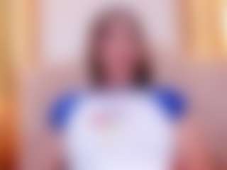 Live cam show with AlexaBravva - Brown Hair on CamClone