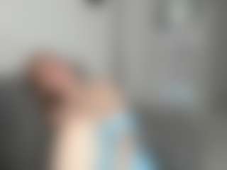 Live cam show with BettyBunny - Nipple Piercings on madthumbs