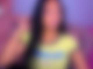Live cam show with Charlotte - Bikini on StripNow