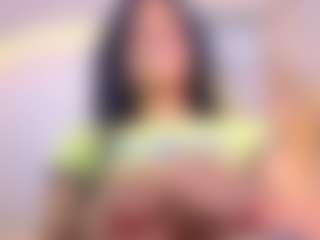 Live cam show with Charlotte - Average on 1on1-livenow
