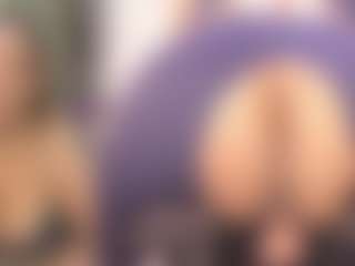Live cam show with destinyhall1 - Gamer Mature on Hubzter Live