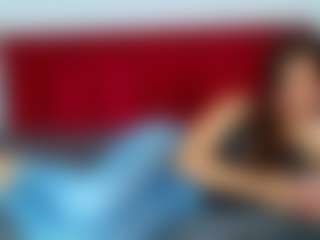 Live cam show with Emma Valencia - Pussyplay on milfzrlive.com