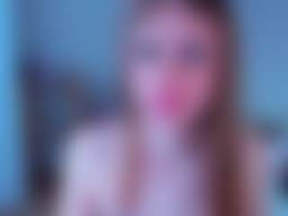 Live cam show with Melissa - Teen (18+) on Camsoda