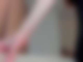 Live cam show with Melissa - HD on xDating