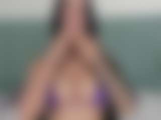Live cam show with AntonellaSmiith - Highheels on SmokeAndPoke