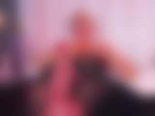 Live cam show with EvaMillins - Anal on TeamSkeetLive