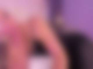Live cam show with EvaMillins - Red Hair on SpankPalCams