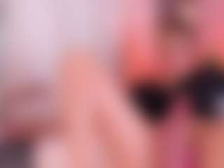 Live cam show with EvaMillins - Brown Eyes Red Hair on Dolls Live