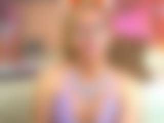 Live cam show with Lunitadiva - HD on CamwithHer