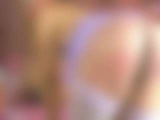 Live cam show with Lunitadiva - No Smoking on Camsoda