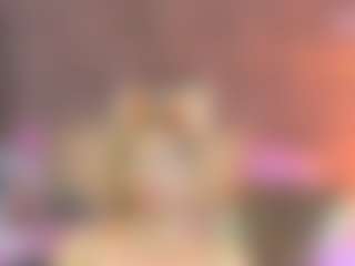 Live cam show with Lunitadiva - Average on TeamSkeetLive