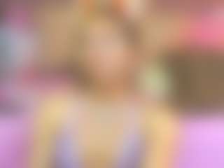 Live cam show with Lunitadiva - Blonde Hair on Camsoda
