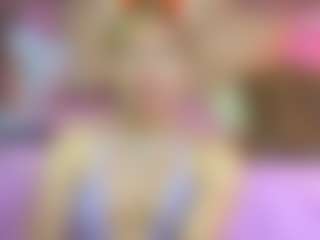 Live cam show with Lunitadiva - Blonde Hair on Camsoda