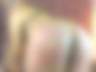 Live cam show with Lunitadiva - Orgasm on Gym Cam Girls