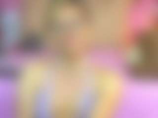 Live cam show with Lunitadiva - Drinking on Milfs Live