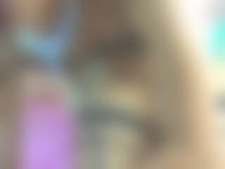 Live-camshow met Lunitadiva - Small Tits op Camsoda