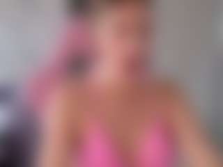 Live cam show with StacyWells - Camel Toe on CSO-WL