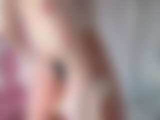 Live cam show with StacyWells - Cute on Camiplay Live