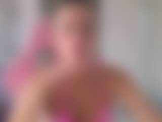 Live cam show with StacyWells - Petite on Soda Cam
