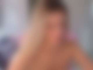 Live cam show with StacyWells - Oil on Camsoda