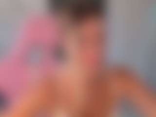 Live cam show with StacyWells - Public Brown Hair on CamSextacy