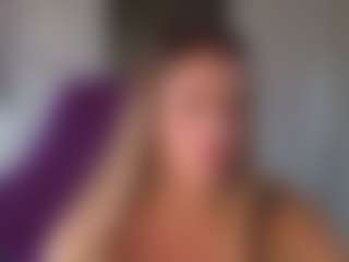 Live cam show with StacyWells - Teen (18+) on Camsoda