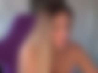 Live cam show with StacyWells - Small Tits Brown Hair on 1on1-livenow