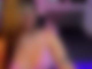 Seks show na żywo z pussy-girl