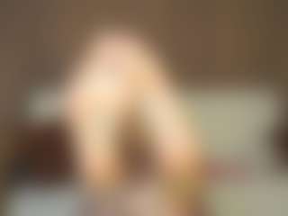 Live cam show with AlodieBurtt - Average on Camsoda