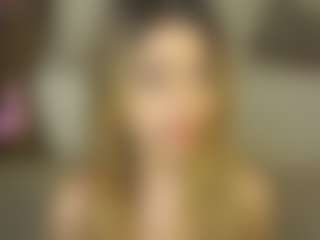 Live cam show with AlodieBurtt - Oil on Sweet Sext