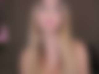 Live cam show with AlodieBurtt - Athletic Public on livesuperchat.net