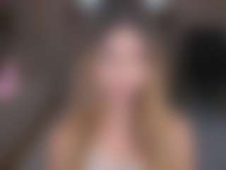 Live cam show with AlodieBurtt - Bikini on Camversity
