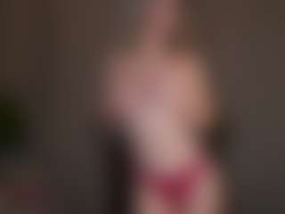 Live cam show with AlodieBurtt - Blonde Hair Amateur on Latina Girls