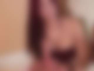 Live cam show with candyy-bella - Saliva on livesuperchat.net