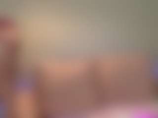 candyy-bella's Live Sex Cam Show