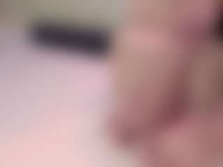 candyy-bella's Live Sex Cam Show