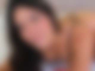 Live cam show with Georgina Reyes - Squirt on Camsoda