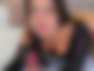 Live cam show with Georgina Reyes - Small Tits on livesuperchat.net