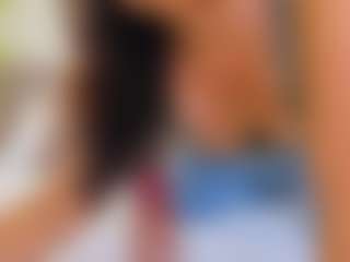 Live cam show with Georgina Reyes - Athletic on CamwithHer