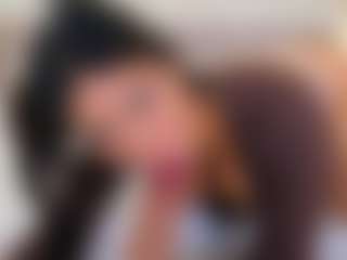 Live cam show with Georgina Reyes - Gagging on Camsoda