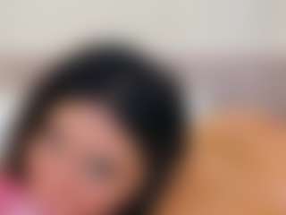 Live cam show with Georgina Reyes - Gamer Athletic on Camsoda