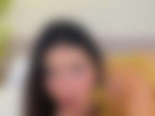 Live cam show with Georgina Reyes - Striptease Teen (18+) on chickslive.net