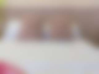 Live cam show with Georgina Reyes - Red Hair Teen (18+) on Milfs Live