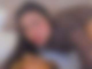 Live cam show with Georgina Reyes - Cumshot on wildcum.com