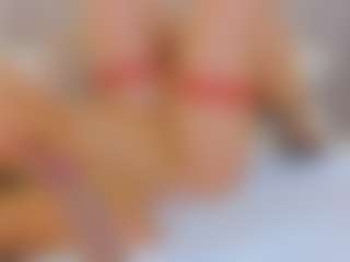 Live cam show with Georgina Reyes - Striptease on Camsoda